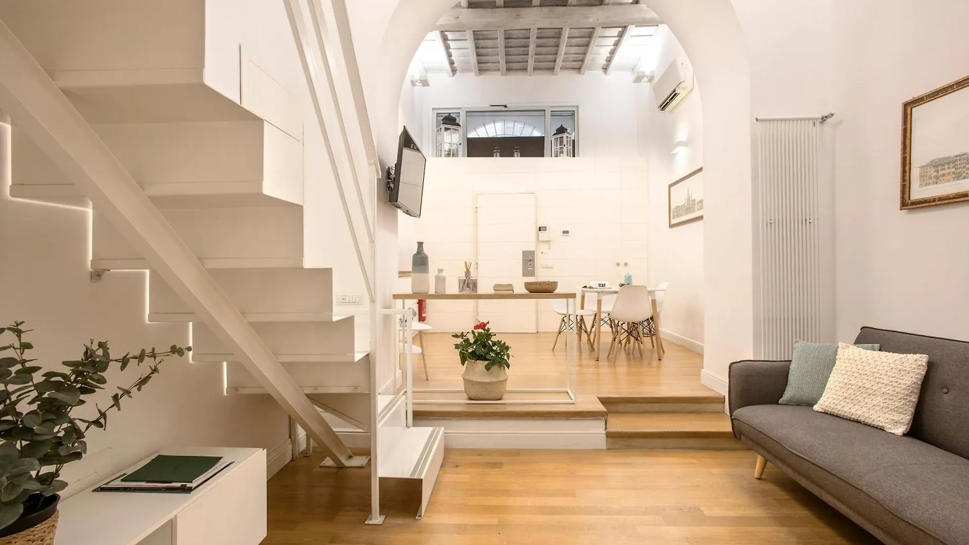 Holidays Teatro Pace Apartment Rome 0*,  Italy