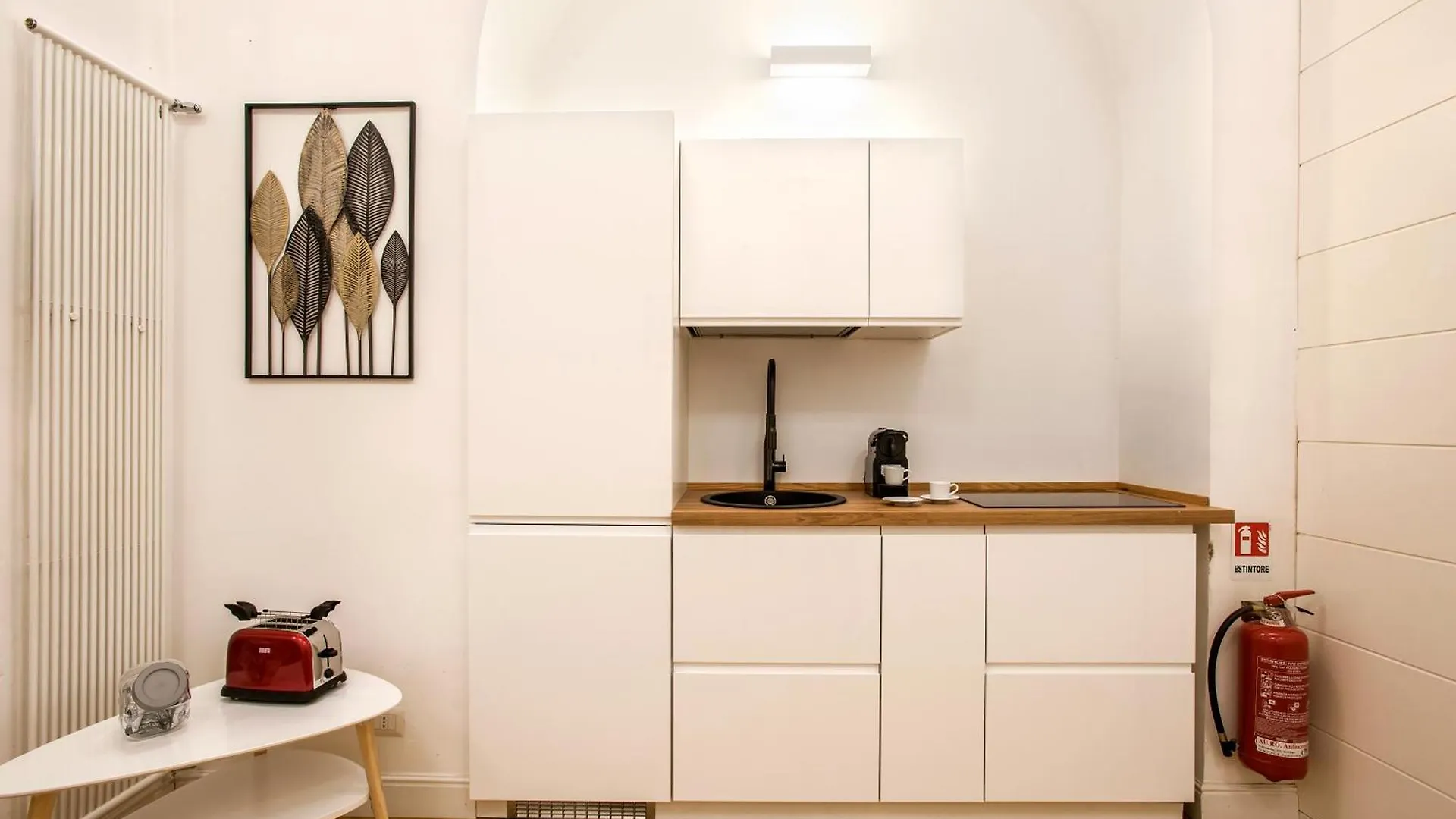 Holidays Teatro Pace Apartment Rome 0*,  Italy