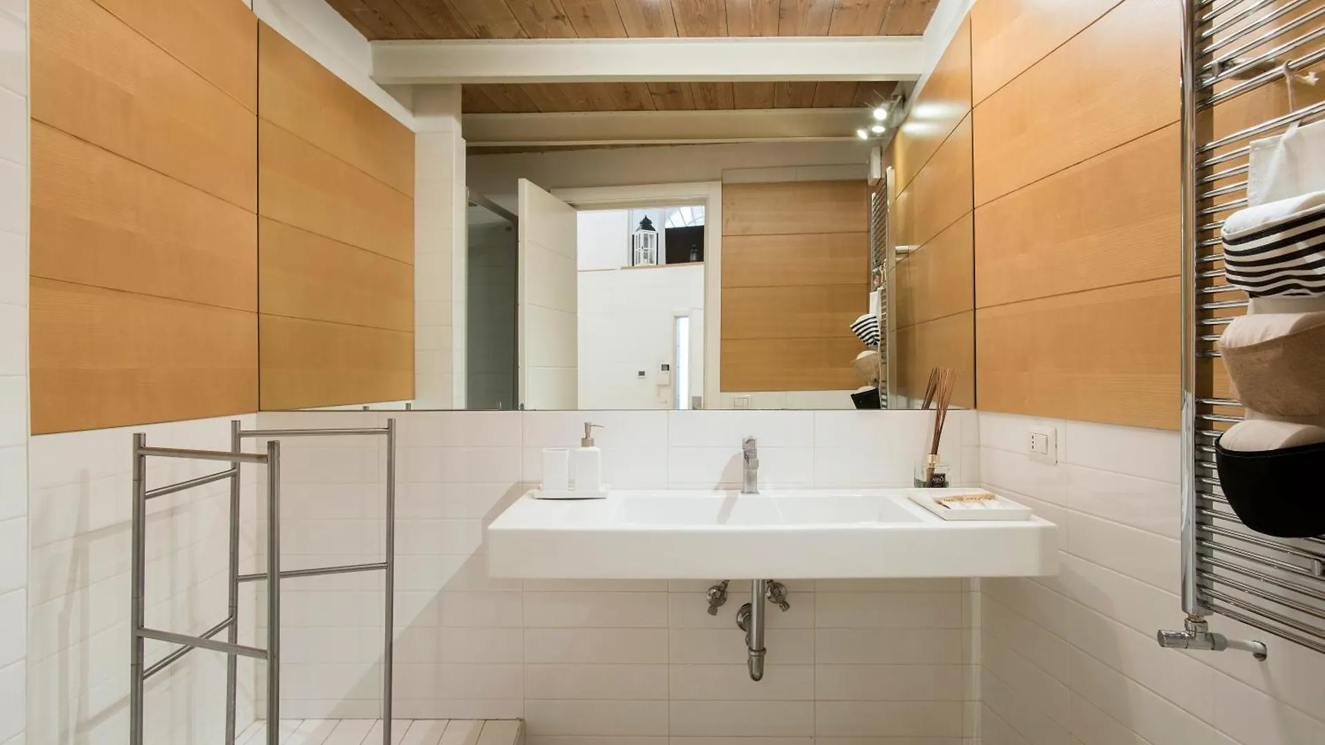 Holidays Teatro Pace Apartment Rome