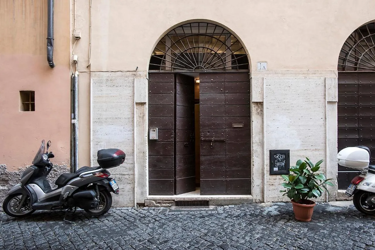 Holidays Teatro Pace Apartment Rome